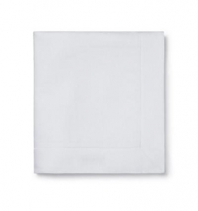 Sferra Classico White Oblong Tablecloth - 66 X 106