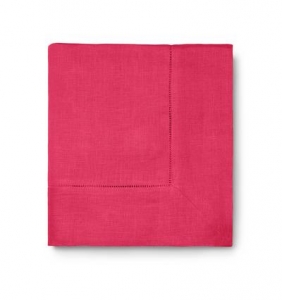 Sferra Festival - Raspberry Oblong Tablecloth - 66 x 106