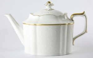 Royal Crown Derby Darley Abbey Pure Gold Teapot - Large