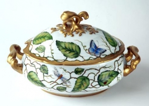 Anna Weatherley Ivy Garland Oval Tureen