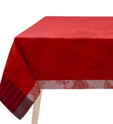 Le Jacquard Francais Souveraine Red Collection