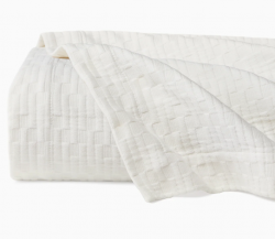 Sferra Lecce Oyster Collection