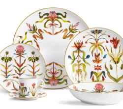L'Objet Grand Tour Dinnerware