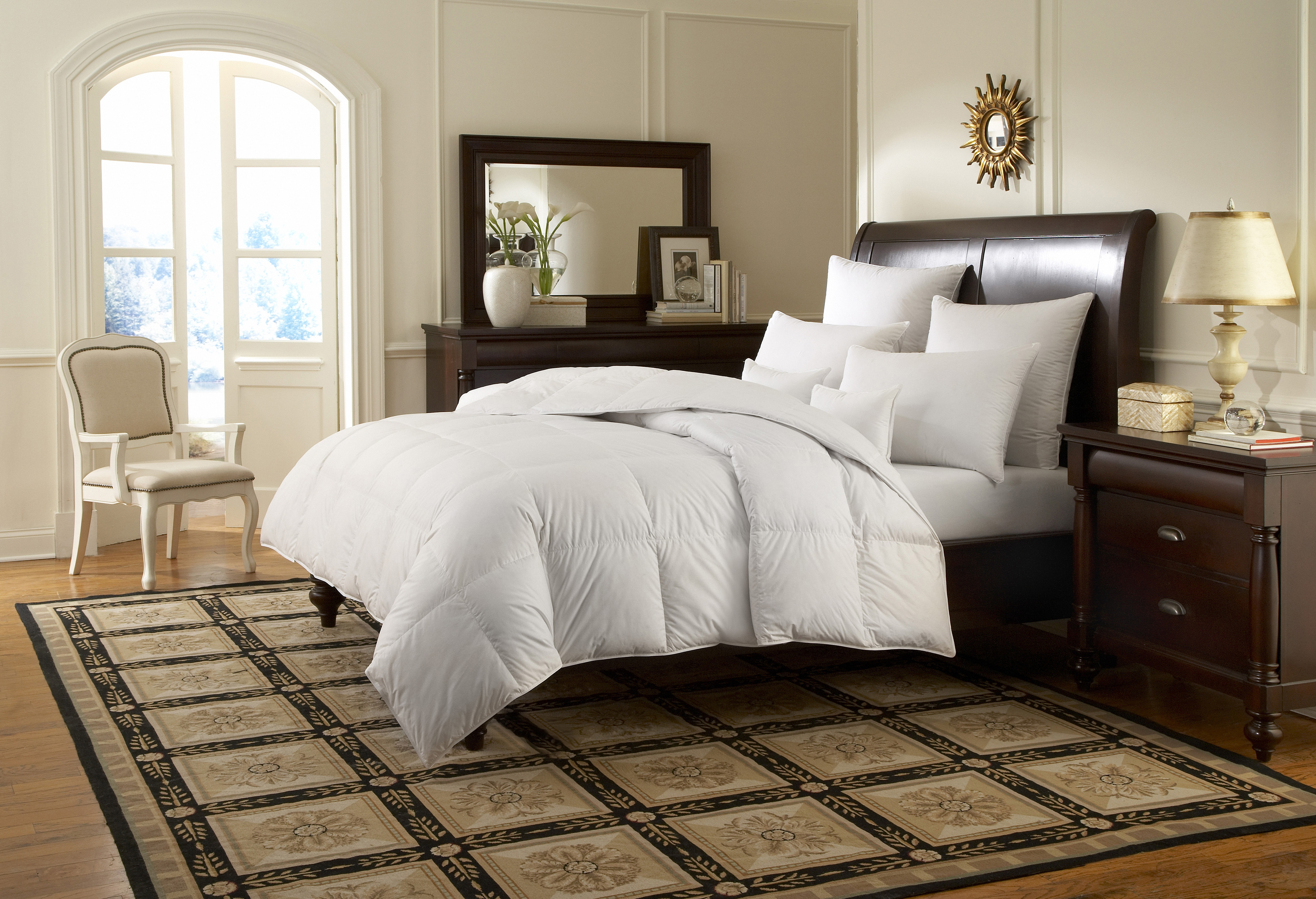 Downright Logana Pillows Oversized King Comforter All Year