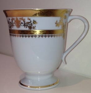 Footed Mug - 10 oz.