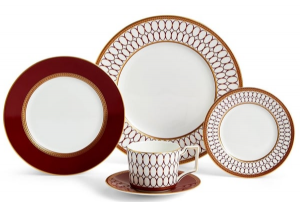 Wedgwood Renaissance Red 5 Piece Setting