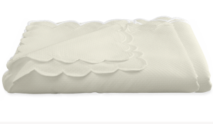 Matouk Savannah Gardens Ivory Matouk Savannah Gardens Tablecloth Ivory/Ivory - 68 x 162