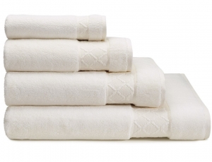 Le Jacquard Francais Caresse Ivory Bath Sheet