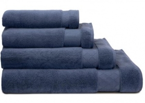 Le Jacquard Francais Caresse Orient Blue Bath Sheet