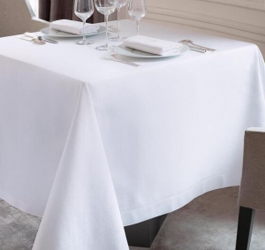 Le Jacquard Francais Offre White Galuchat Tablecloth - 69" Square