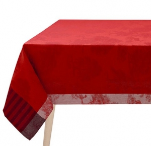 Le Jacquard Francais Souveraine Red Tablecloth - 69" x 126"