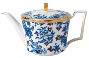 Wedgwood Hibiscus Teapot - 37 oz.