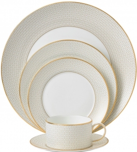 Wedgwood Gio Gold 5-Piece Setting