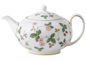 Wedgwood Wild Strawberry Teapot
