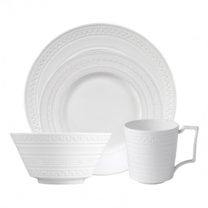 Wedgwood Intaglio 4-Piece Setting