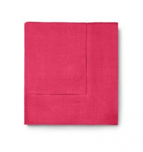 Sferra Festival - Raspberry Oblong Tablecloth - 66 x 140