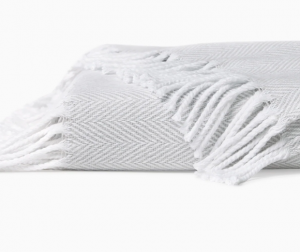 Sferra Celine Throw - White / Lunar