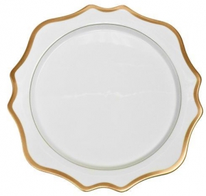 Anna Weatherely Antique White w/ Gold Charger
