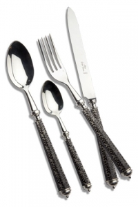 Alain Saint Joanis Arabesque Black 5 Piece Setting
