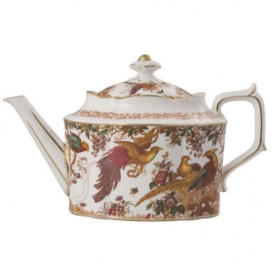 Royal Crown Derby Olde Avesbury Teapot L/S