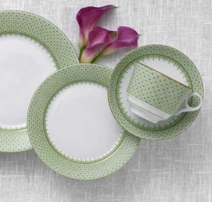 Mottahedeh Apple Green Lace 5 Piece Setting