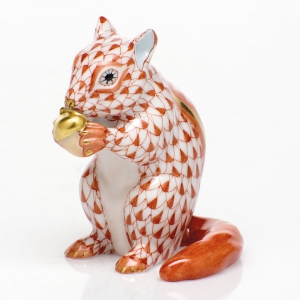Herend Chipmunk w/ Acorn Rust