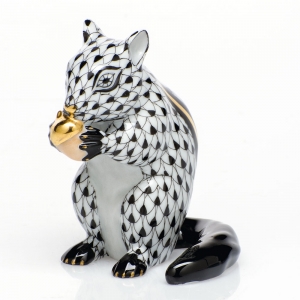 Herend Chipmunk w/ Acorn Black