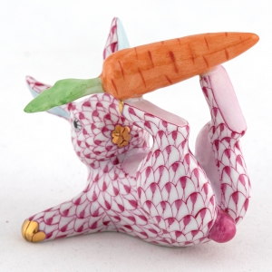 Herend Juggler Bunny - Raspberry