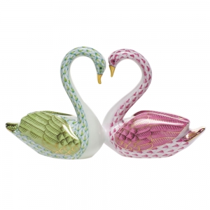 Herend Kissing Swans - Kiwi & Raspberry