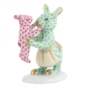 Herend Mother Bunny with Child Green with Rasspberry