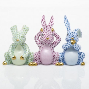 Herend Three Wise Bunnies Key Lime / Raspberry / Blue