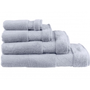 Le Jacquard Francais Caresse Cloud Grey Bath Sheet
