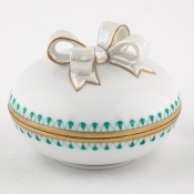 Herend Round Box With Bow - Green