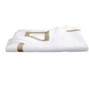 Matouk Lowell Tablecloth Champagne - 70 x 108